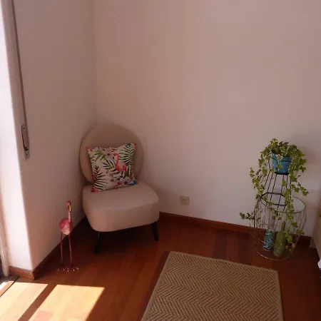 Sunny Terrace Private Room In Shared House! *